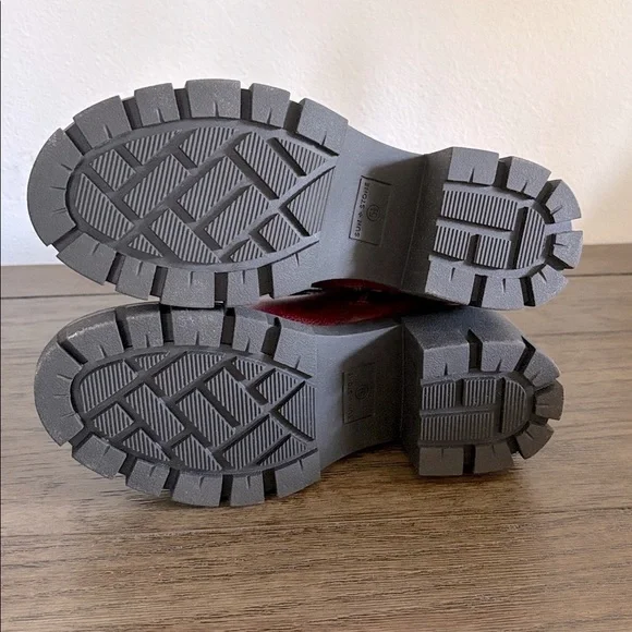 NIB [Sun + Stone] Lionell Faux Leather Buckle Motorcycle Heeled Boots Womens 5.5 - Picture 11 of 13